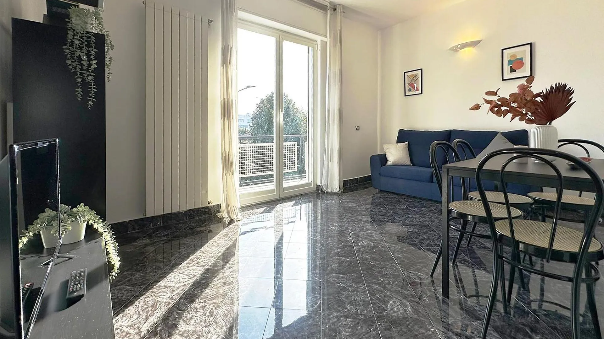 Red House - Beautiful Apartment - Metro M1 Milan
