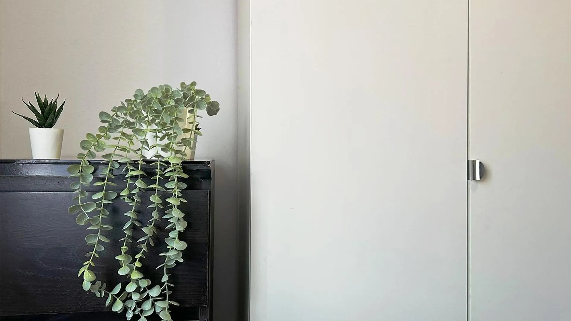 Red House - Beautiful Apartment - Metro M1 Milan