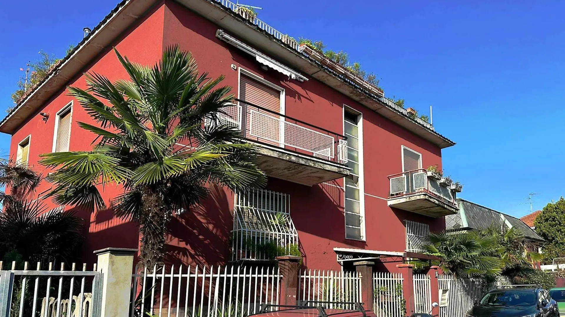 Red House - Beautiful Apartment - Metro M1 Milan